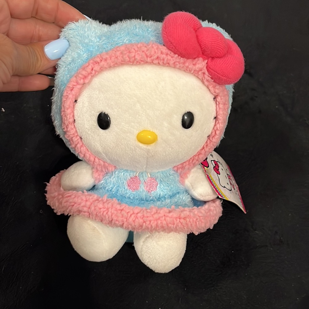 Hello Kitty Bundle - Picture 3 of 6
